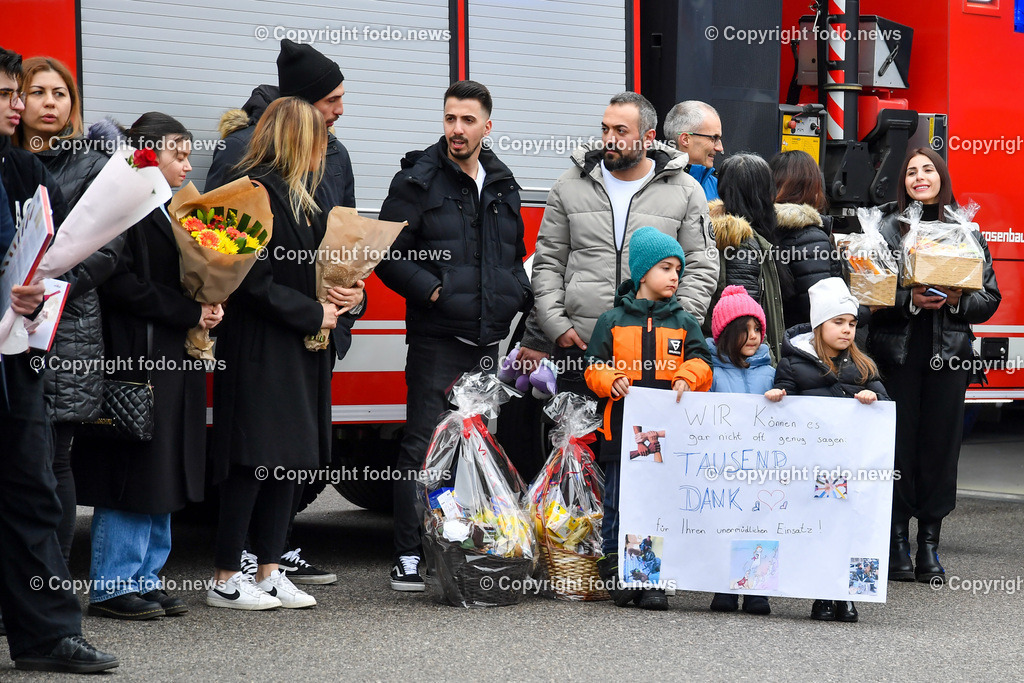 Feuerwehr Traun_ Empfang Rettungshunde Erdbebeneinsatz Türkei_ 17.02.2023-8 | 17.02.2023, Traun, AUT, Feuerwehr Traun, Empfang Rettungshunde Erdbebeneinsatz Tuerkei, im Bild Empfang Rettungshunde Erdbebeneinsatz Tuerkei