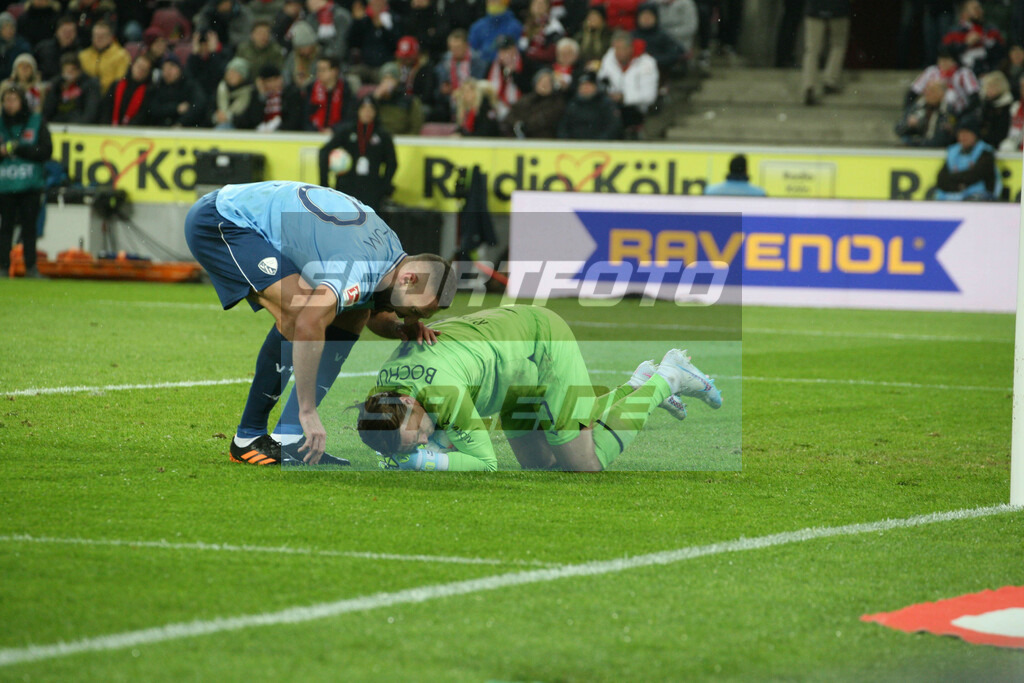 1. FC Köln - VFL Bochum | Ivan Ordets und Torwart Manuel Riemann - © Sportfoto-Sale (MK) - Realisiert mit Pictrs.com