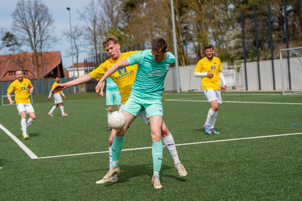 Fußball I Herren I Saison 2025-2026 I 1. Kreisklasse VEC I 18. Spieltag I BW Lohne III - SV Fortuna Einen I 23432-2 | jns.sportfotos - Realisiert mit Pictrs.com