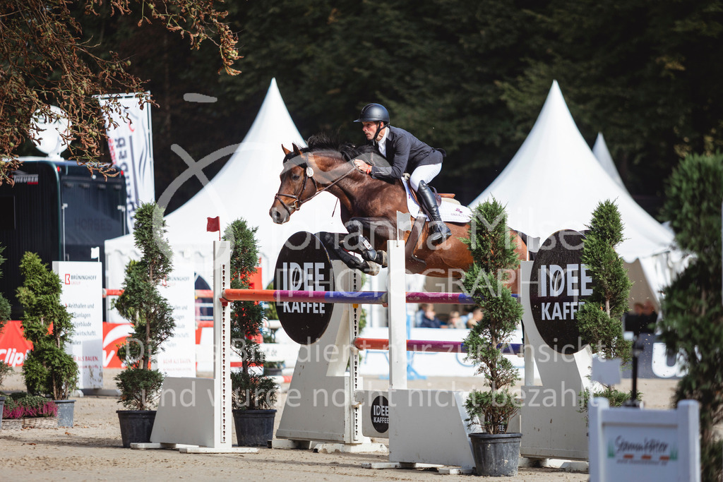 240915_OWLCh_MT-460 | Deine schönsten Turniermomente als professionelle Fotos! Entdecke hochwertige Pferdesport-Fotografie im Online-Shop. Jetzt Fotos finden & bestellen!