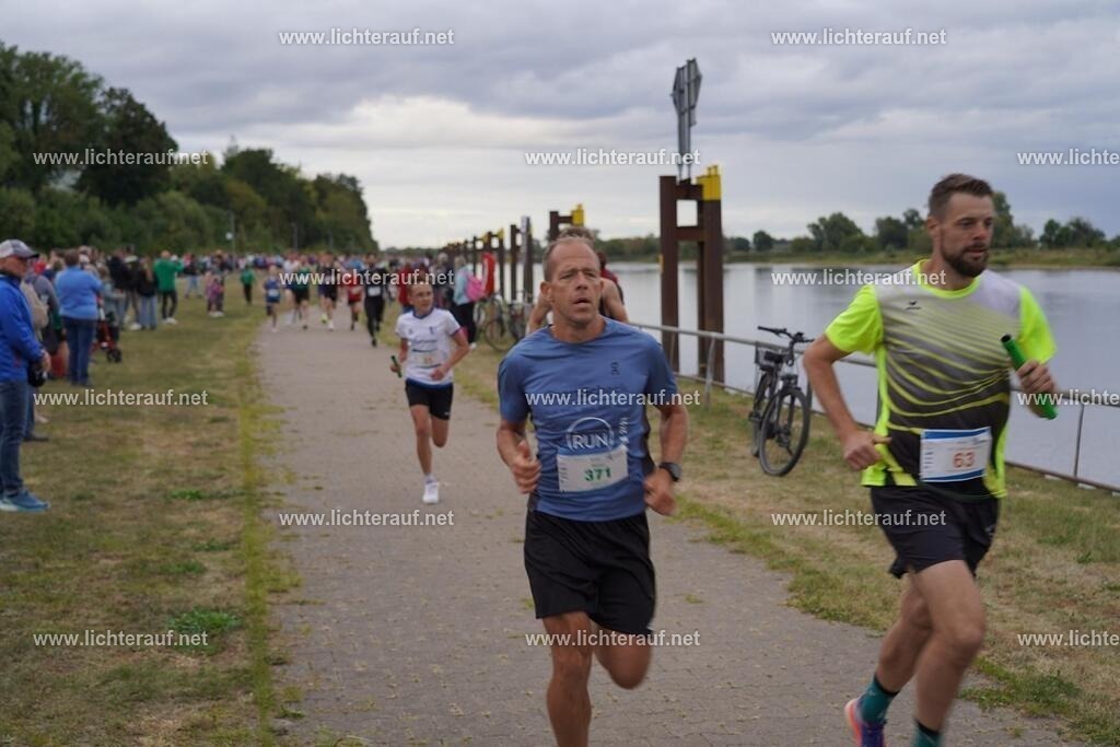 DSC05240 | Lichterlauf  - Realisiert mit Pictrs.com