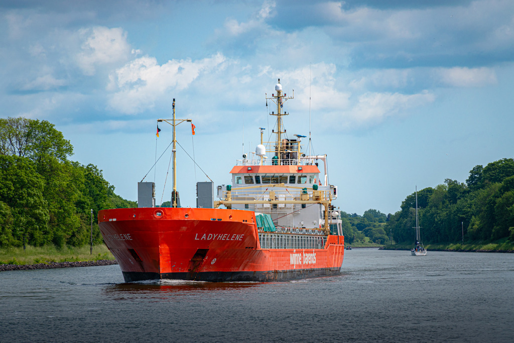 DSC_0645 | Entdecken Sie hochwertigen Fotodruck auf Leinwand, Acrylglas, Alu-Dibond und weiteren Materialien bei Fotodruck Online. Gestalten Sie individuelle Wandbilder in bester Qualität – ideal für besondere Erinnerungen und stilvolle Dekorationen. 