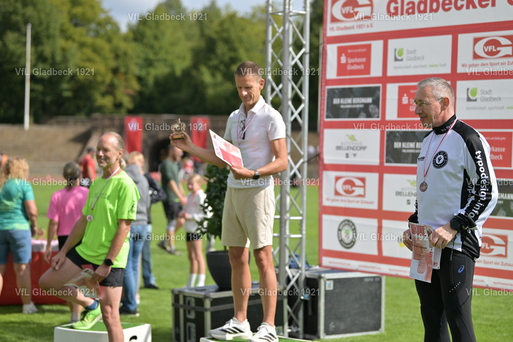 2026-08-23_Sparkassenlauf_Siegerehr_KH_00026 | Die Fotografen - Realisiert mit Pictrs.com
