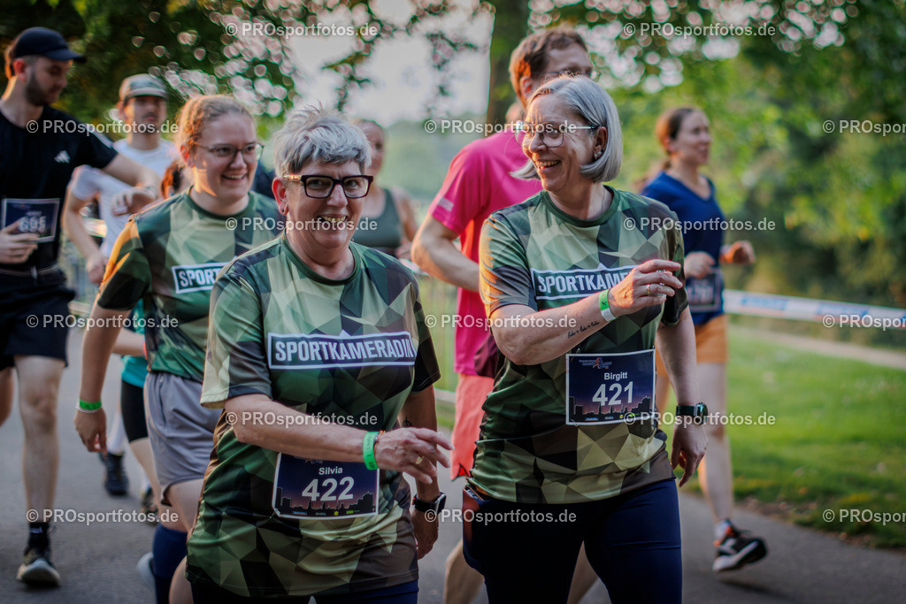 Sparda-Bank Nachtlauf Bonn; Bonn, 18.06.2025 | Impressionen vom Sparda-Bank Nachtlauf Bonn am 18.06.2025 in Bonn (Nordrhein-Westfalen). 
