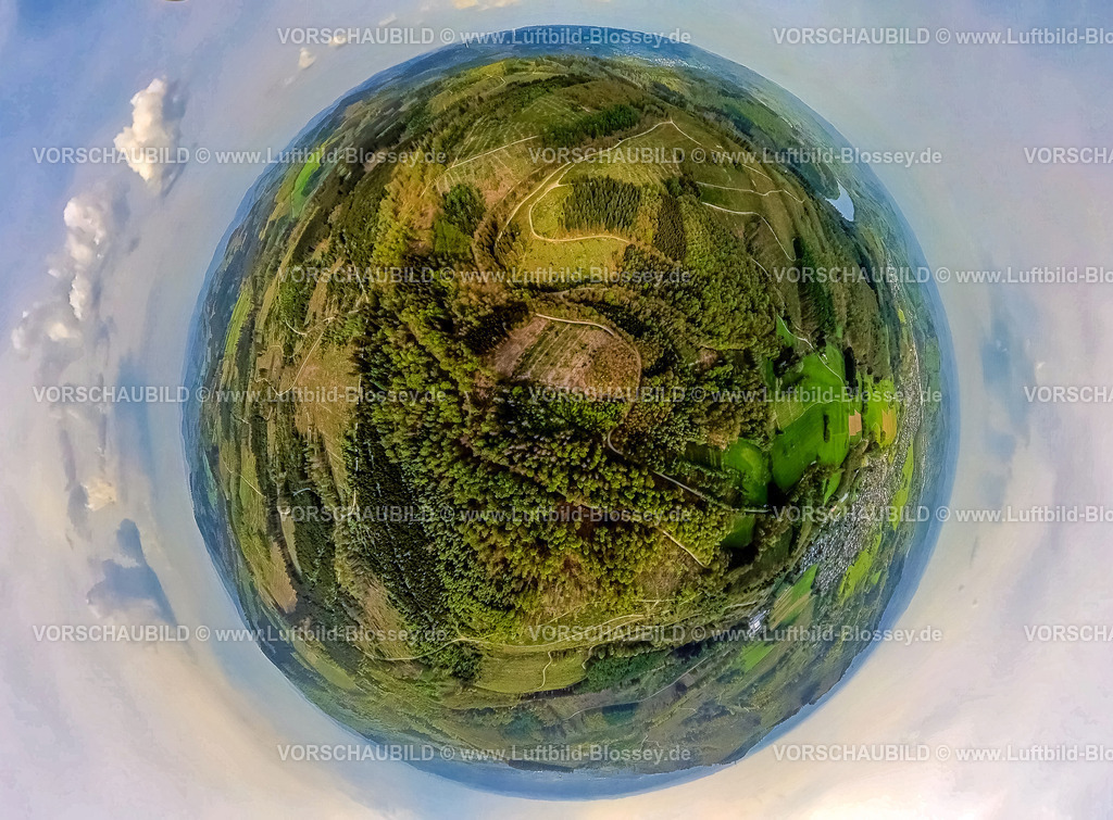 Kreuztal240590158Grubenfeld-Littfeld | Luftbild, Waldgebiet mit Waldschäden, Grubenfeld Grubengelände Littfeld, Erdkugel, Fisheye Aufnahme, Fischaugen Aufnahme, 360 Grad Aufnahme, tiny world, little planet, fisheye Bild, Littfeld, Kreuztal, Nordrhein-Westfalen, Deutschland
