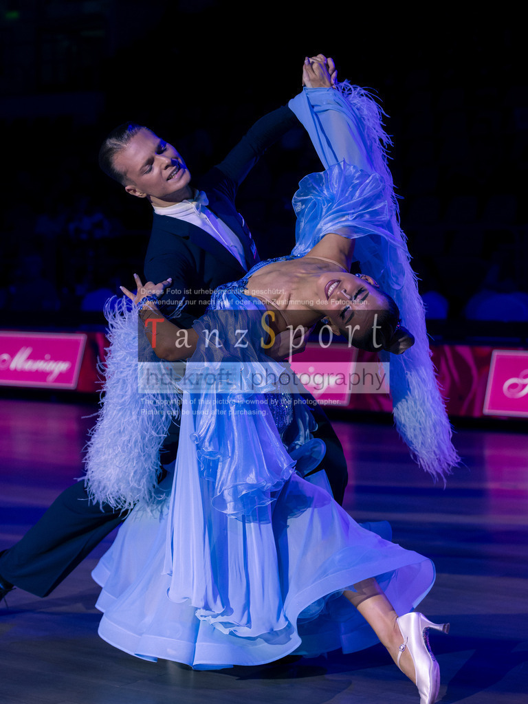 IMG_8840 | Tanzsportbilder, Standardtanz, Lateintanz, WDSF, DTV, LTVB, dancecomp, goc, hessen tanzt, blaues band der spree, walzer, tango, wiener walzer, slowfox, quickstepp, samba, rumba, cha-cha-cha, paso doble. jive, hd-kroft photography, turniertanzsport