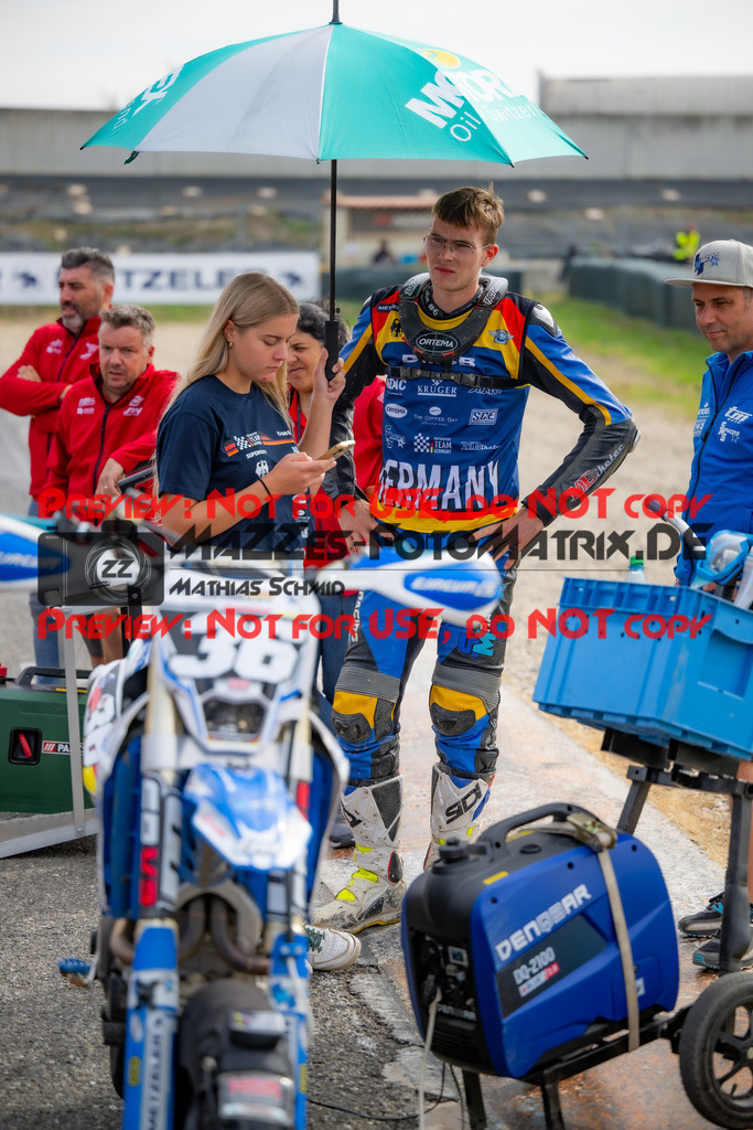 MaZZes_FotoMatrix_231015_3704 | S2