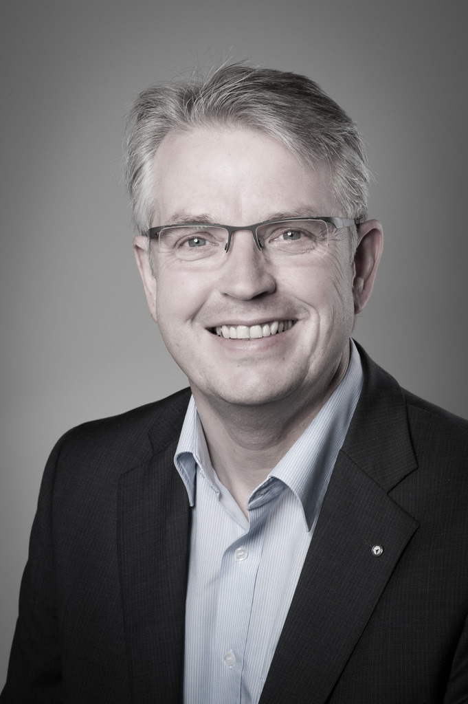 120615ServieGipfel1782_ | Fotograf Köln - Realisiert mit Pictrs.com