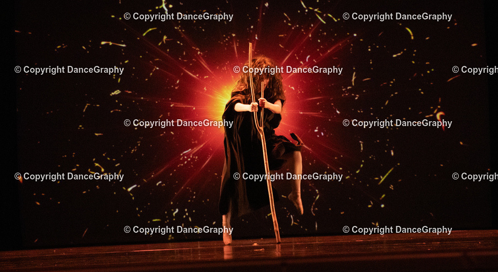 GPHY6809 | DanceGraphy - Realisiert mit Pictrs.com