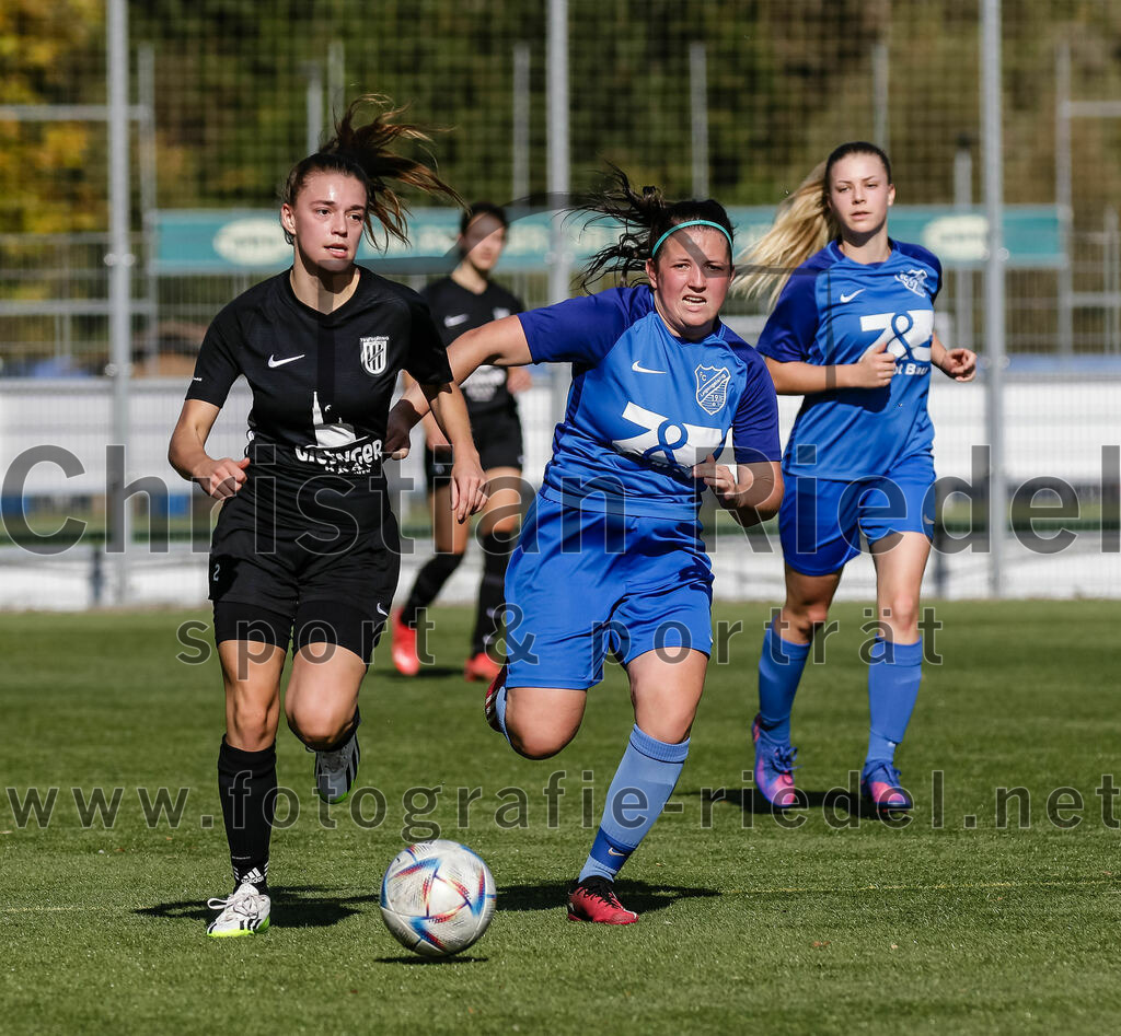 2023-10-21_087_FC_Langengeisling_gegen_TSV_Eching | Erding, Deutschland, 21.10.2023:
Fußball, Bezirksoberliga 2023 / 2024, 8. Spieltag, FC Langengeisling gegen TSV Eching, Endergebnis: 0:0

Julia Hauptkorn (TSV Eching, #16), Stefanie Karamatic (FC Langengeisling, #39)

Foto: Christian Riedel / fotografie-riedel.net