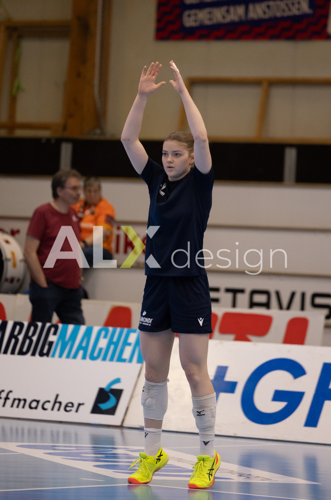 Volleyball I Frauen I Saison 2025-2026 I Volleyball NLA | Women I 1/2 Finals I  VC Kanti Schaffhausen - Sm'Aesch Pfeffingen I 07.03.2026 | Hochwertige Sportfotos kaufen & lizenzieren für Medien, Vereine, Agenturen & Sportler:innen. Entdecke professionelle Sportfotografie im Bildshop von Alexander Franzen. - Realisiert mit Pictrs.com