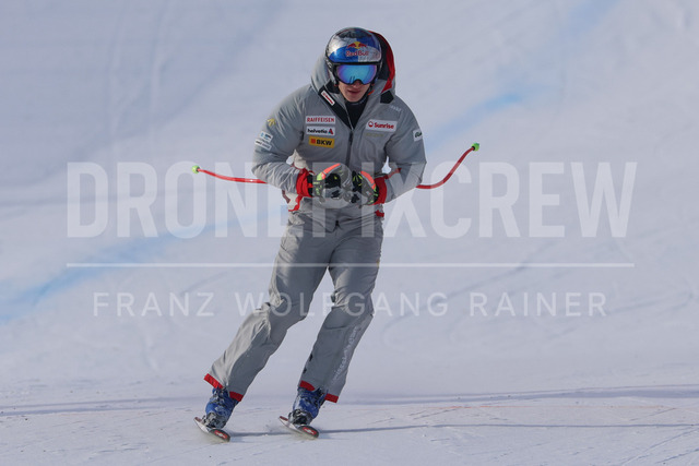 Audi FIS Ski World Cup: Men’s Slalom – Hahnenkamm Race, Kitzbuehel | Kitzbuehel, Austria, 25.Jan.26 - Alpine Skiing - FIS World Cup, Hahnenkamm Race, Slalom, men. The image shows ODERMATT Marco (SUI, Stoeckli) study the course.