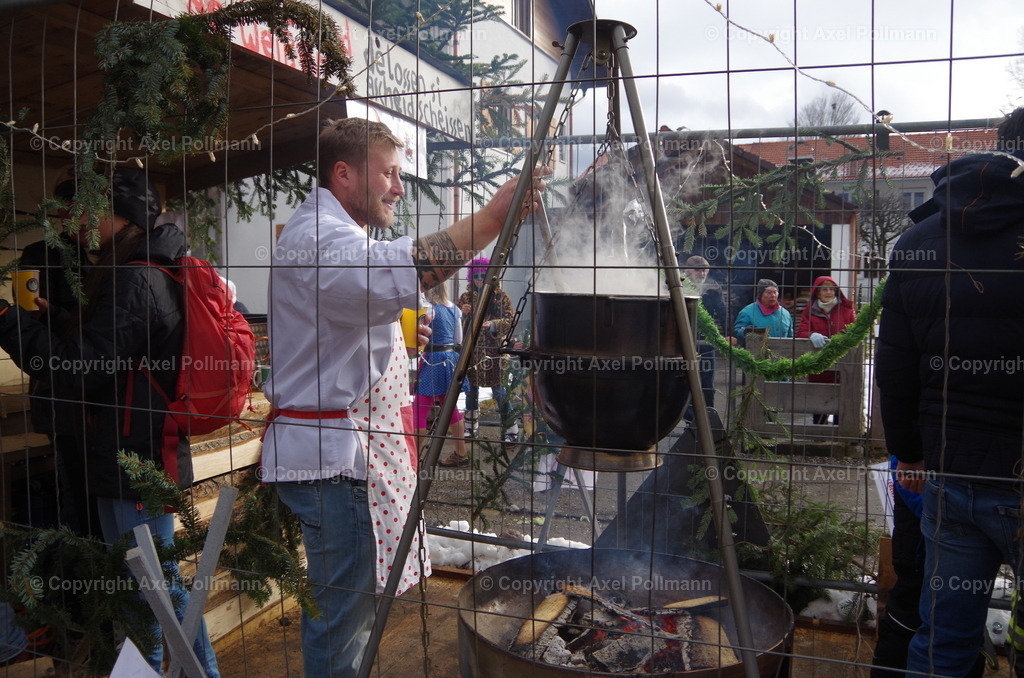 IMGP4022 | fotografiert von Axel PollmannLeonhardi Wallfahrt Benediktbeuern und Murnau, Fronleichnam, Fasching, Landschaft im Loisachtal und Benediktbeuern  - Realisiert mit Pictrs.com