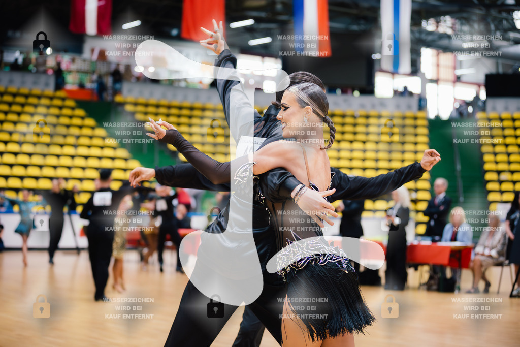 Hessen Tanzt WDSF International Open Latin 11th (43) Justin Lauer _ Rita Schumichin (TSC Saltatio Neustadt im TV 1860 Mußbach)-2025-05-18-4217 | Webshop for digital downloads and prints of dance sport, event & show photographer Julian Link - Realisiert mit Pictrs.com