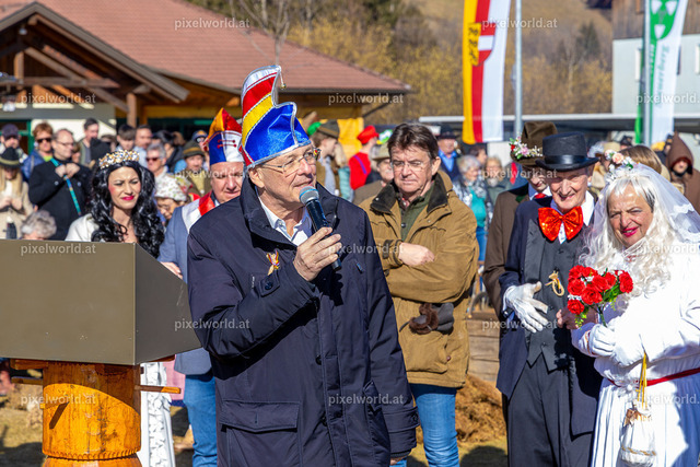 Bärentreiben in Steuerberg | Bildershop von pixelworld.at - Realisiert mit Pictrs.com
