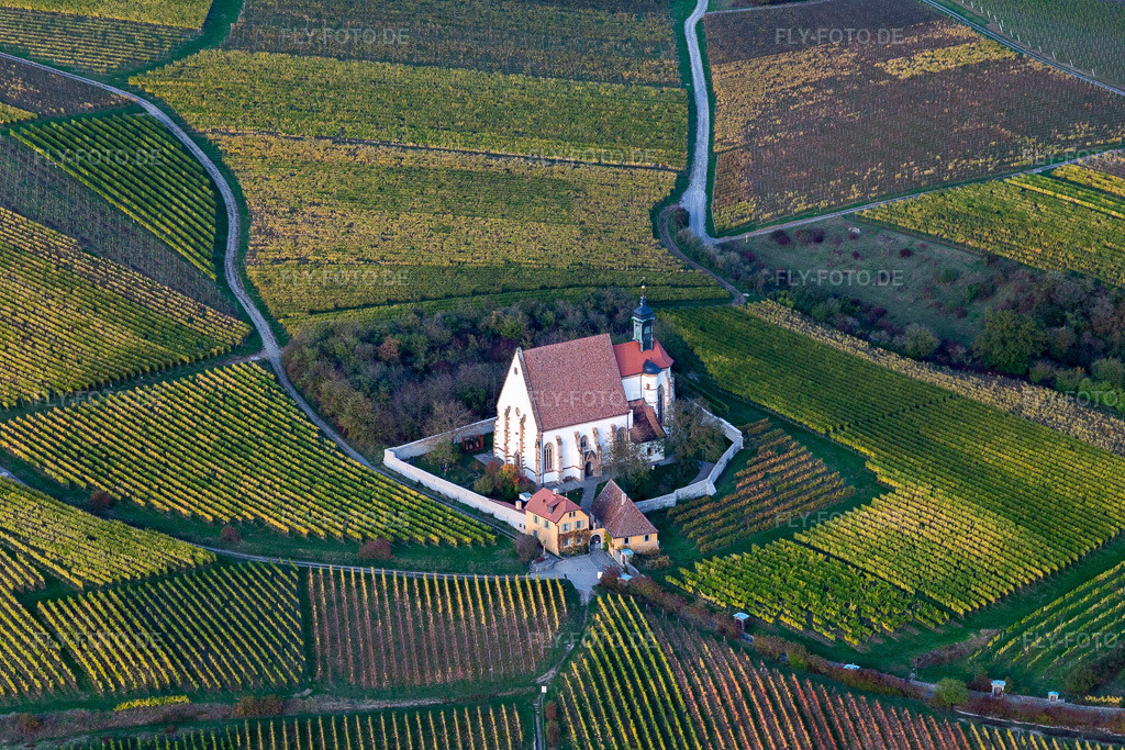 Luftbild: Kapelle Wallfahrtskirche Maria im Weingarten in Volkach im Bundesland Bayern in Deutschland. Foto: IMG_119477.jpg vom 25.10.2019 durch Werner Riehm/FLY-FOTO.de
