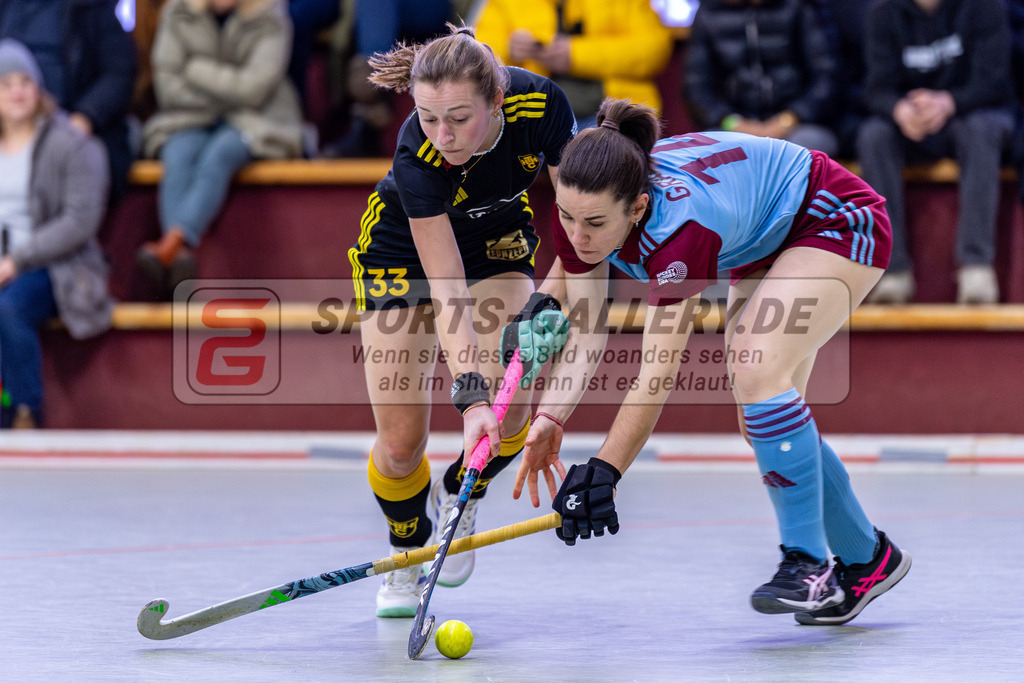 SM_2025-01-12_wD5_-34 | 1.Bundesliga Hallenhockey  (W) UHC - HTHC / 2:3 (2:1)