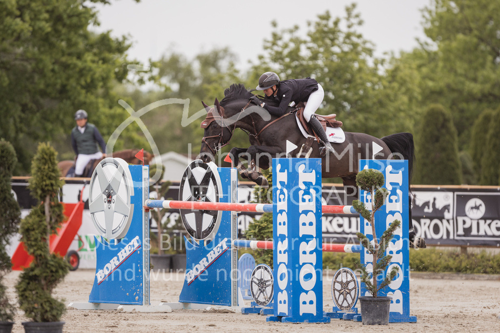 230520_MayDays_Zeit-S-315 | Deine schönsten Turniermomente als professionelle Fotos! Entdecke hochwertige Pferdesport-Fotografie im Online-Shop. Jetzt Fotos finden & bestellen!