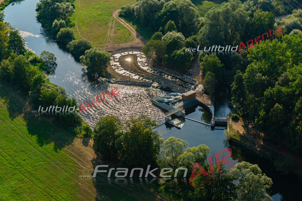 Aktuelles Luftbild von   - Die Luftaufnahme wurde 2020 mittels UL-Flugzeug erstellt ( keine Drohne ) - hochauflösende Kamera-Systeme von  Canon -Beste Qualität - Für grossformatige Ausdrucke geeignet. Die Geschenkidee !