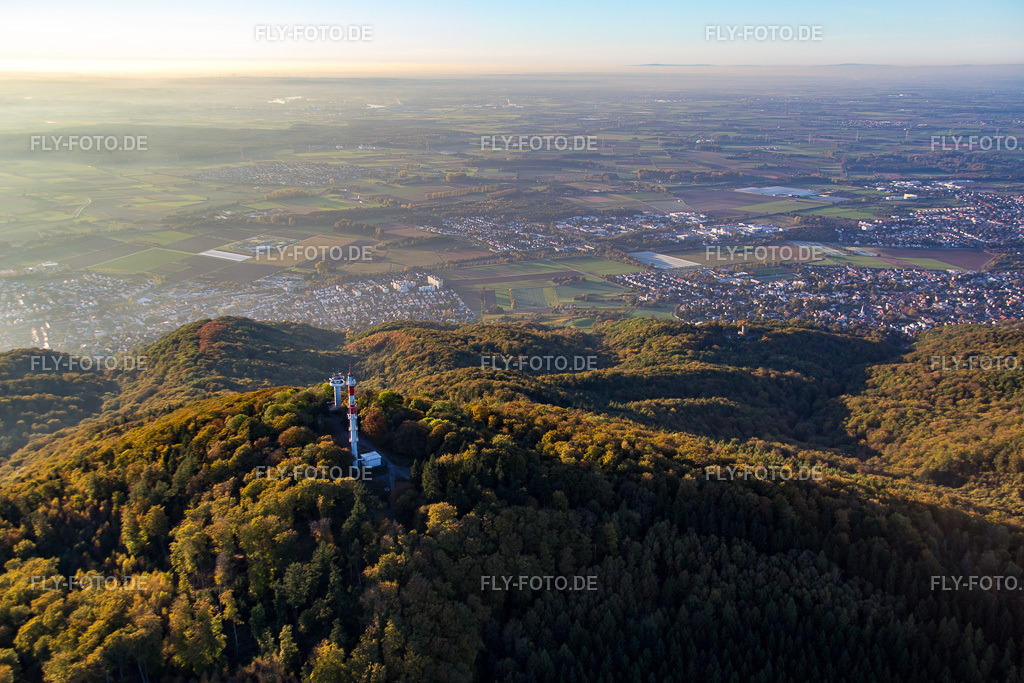 Funkturm | Luftbild: Funkturm im Ortsteil Hochstädten in Bensheim im Bundesland Hessen in Deutschland. Foto: IMG_075049.jpg vom 18.10.2014 durch Werner Riehm/FLY-FOTO.de - Realisiert mit Pictrs.com