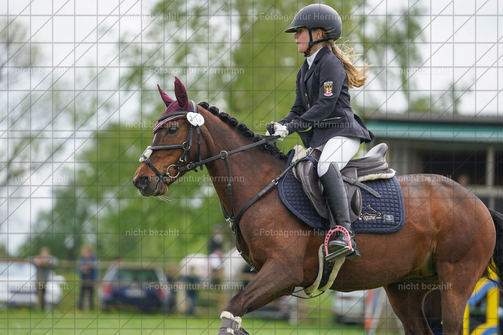 20240509-FAH02665 | Turnierbilder der Turnierfotografen Bayern, Pferdesport Fotografie, Reitsportbilder, Turnier Landberg am Lech, Turnierbilder bayern, Fotoagentur Herrmann
