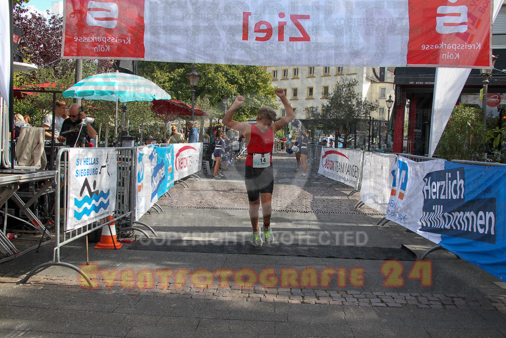 250824_1151_EV4_9083 | Sportfotografie im Rhein-Sieg Kreis, Köln, Bonn, NRW, Rheinland Pfalz, Hessen, etc. Unser Tätigkeitsfeld umfasst den Laufsport vom Volkslauf über den Marathon, Duathlon, Triathon bis zum Ultralauf wie Kölnpfad Ultra oder Schindertrail.