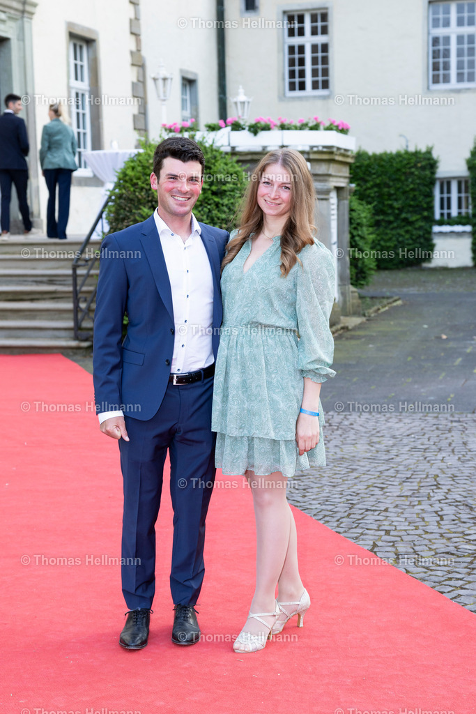 TH_Schlossempfang_19245 | Longines Balve Optimum 2024 am 07.06.24 in Balve, Schloss Wocklum, Thomas Hellmann, Schlossempfang