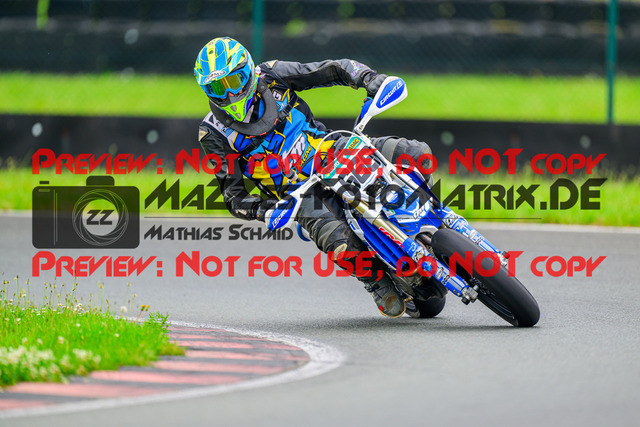 MaZZes_FotoMatrix_240622_6007705_4962 | UE40