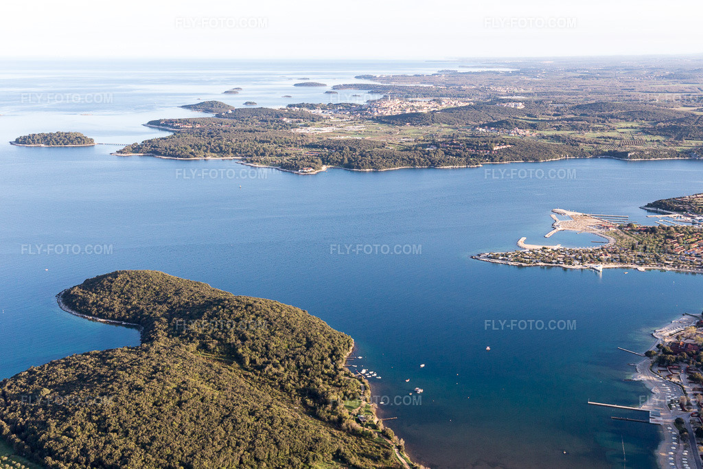 Aerial view: View of the town in Rovinj in the state Gespanschaft Istrien, Croatia. – Photo: IMG_106292.jpg taken on 04/14/2018 by Werner Riehm/FLY-FOTO.com – Resolution of the original: 5472 x 3648 px