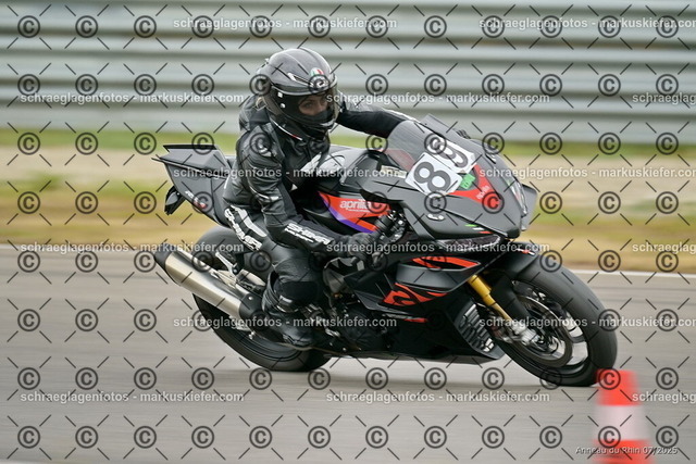25bt05-0613 | markuskiefer.com - Realisiert mit Pictrs.com