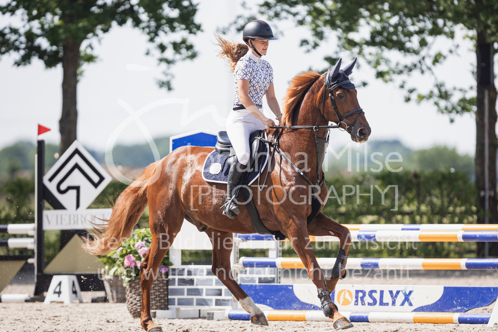 250622_Lemwerder_A-Stil-518 | Deine schönsten Turniermomente als professionelle Fotos! Entdecke hochwertige Pferdesport-Fotografie im Online-Shop. Jetzt Fotos finden & bestellen!