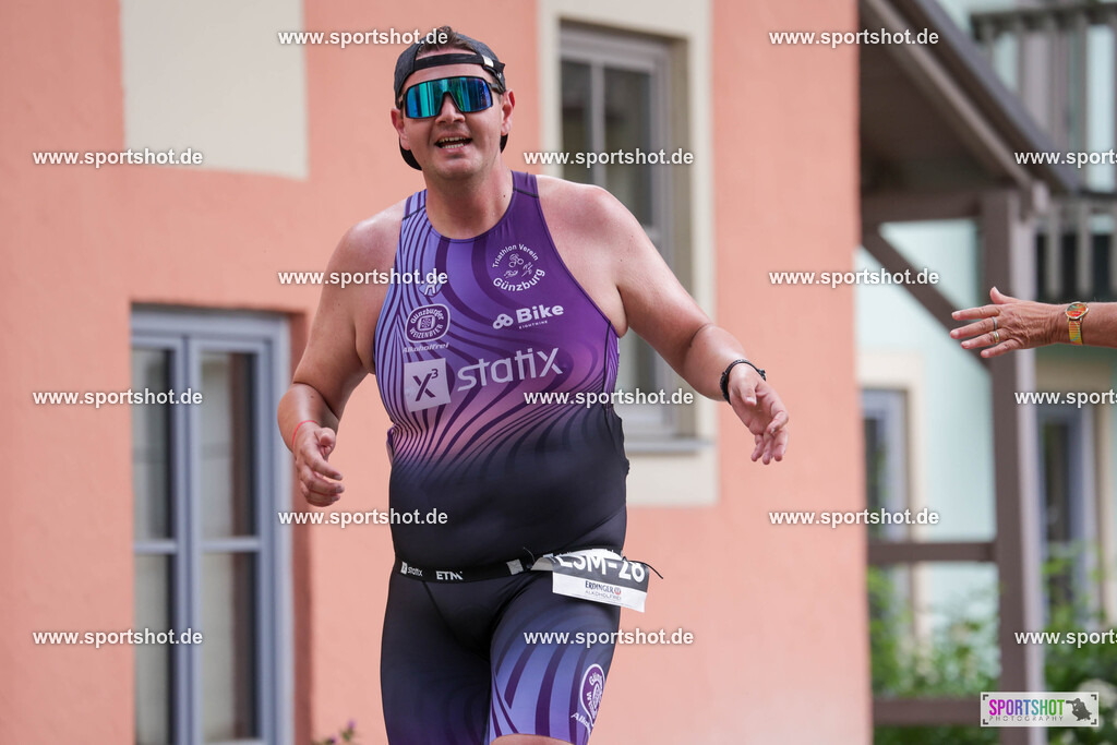 KSZ_6150 | Stadttriathlon Erding 2025. #yourpictrs #sportshot_your_pictrs @Sportshotphotography #stadttriathlonerding Copyright: www.sportshot.de
