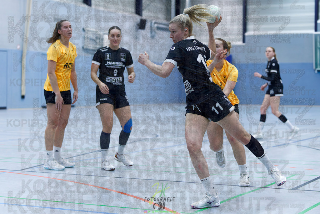 Handball Frauen Oberliga Mitte, HSG Eibelshausen/Ewersbach - HSG Lumdatal | Handball Frauen Oberliga Mitte, HSG Eibelshausen/Ewersbach - HSG Lumdatal am 21.02.2026 in Dietzhölztal-Steinbrücken (Sporthalle am Hammerweiher)Photo © 2026 - Jörg Heinrich - Realisiert mit Pictrs.com