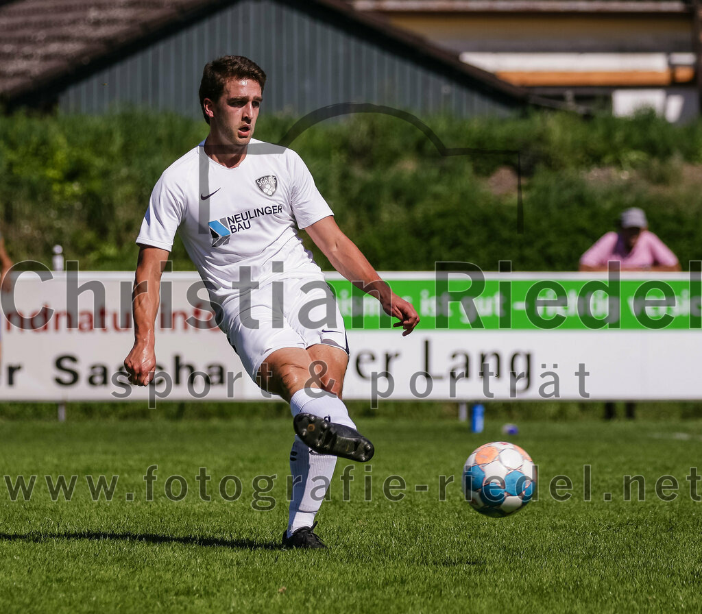 2023-08-19_049_FC_Moosinning_gegen_SV_Reichertsheim | Moosinning, Deutschland, 19.08.2023:
Fußball, Bezirksliga Oberbayern Ost 2023 / 2024, 5. Spieltag, FC Moosinning gegen SV Reichertsheim, Endergebnis: 0:4

Josef Holzhammer (SV Reichertsheim, #6)

Foto: Christian Riedel / fotografie-riedel.net