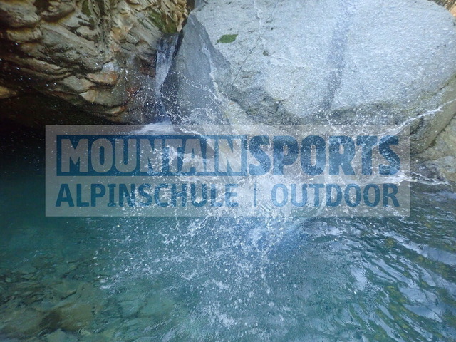 P9220047 | Bestelle die Bilder deines Berg- oder Wasser-Abenteuers mit Mountain Sports bequem von zu Hause aus direkt über unseren Online Fotoshop von pictrs.com. - Realisiert mit Pictrs.com
