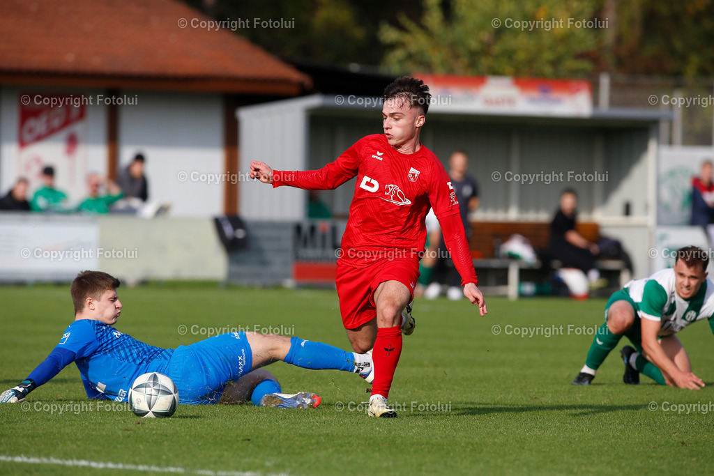 A_LUI_191024_26 | SPORT FUSSBALL LL OST ASKOE OEDT1B-ASKOE SCHWERTBERG IM BILD: KHAMAZAT CHAKAYEV  (OEDT)  UND TORMANN FELIX SCHMIDHUBER (SCHWERTBERG) FOTO: FOTOLUI
