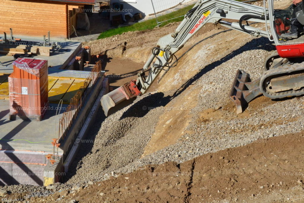 bib-lg02-erdarbeiten-0166 | Nach LV-Leistungsgruppen sortierte Detailfotos über den Bau eines Hauses. Alle Hausbau-Bilder direkt vom Urheber und Autor der Website Haus-Selber-Bauen.com