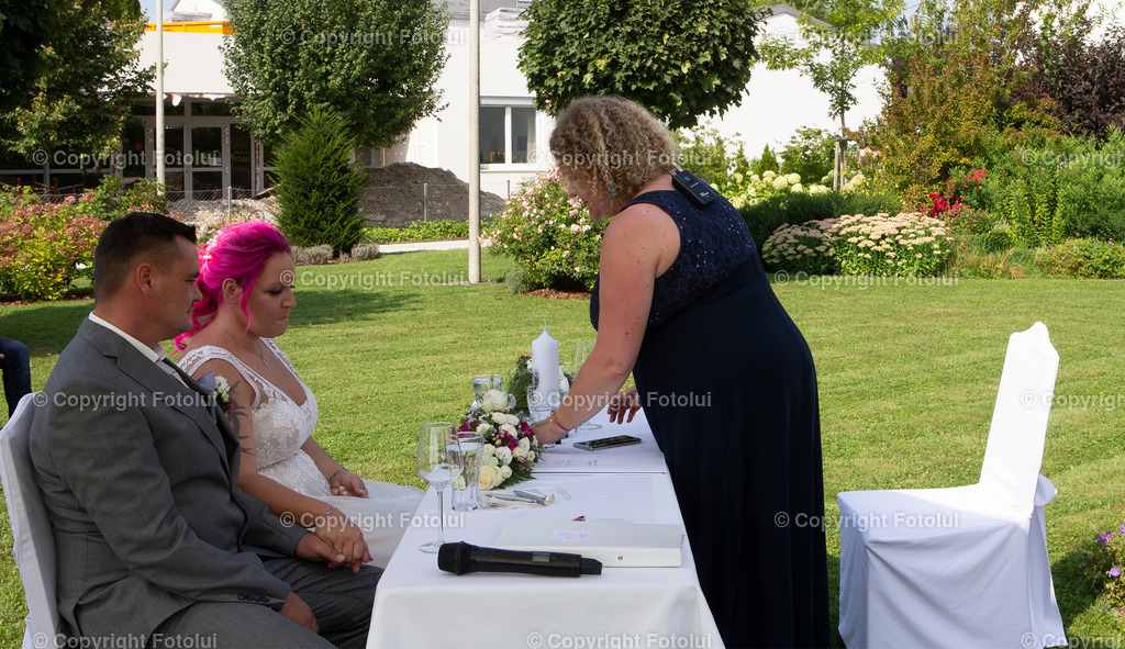 KERSTINFREDYHOCHZEIT_260822_74 | bilder, linz, photo, foto, fussball, sport, fotolui, bundesliga