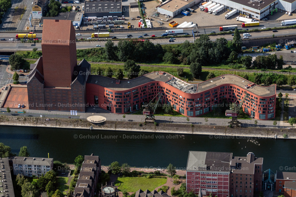 4049779 | Landesarchiv Nordrhein- Wesfalen und witere Gebäude am Innenhafen, Duisburg