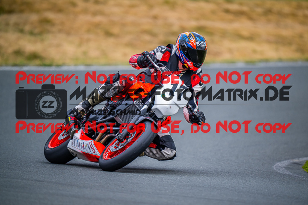 MaZZes_FotoMatrix_220723_1541 | TWIN