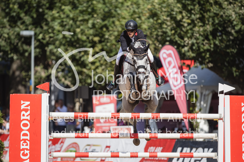 230910_OWLCh_GroßerPreis-611 | Deine schönsten Turniermomente als professionelle Fotos! Entdecke hochwertige Pferdesport-Fotografie im Online-Shop. Jetzt Fotos finden & bestellen!