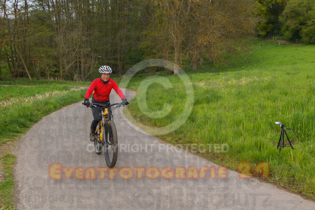 220501_0957_EV8_9614 | Sportfotografie im Rhein-Sieg Kreis, Köln, Bonn, NRW, Rheinland Pfalz, Hessen, etc. Unser Tätigkeitsfeld umfasst den Laufsport vom Volkslauf über den Marathon, Duathlon, Triathon bis zum Ultralauf wie Kölnpfad Ultra oder Schindertrail.