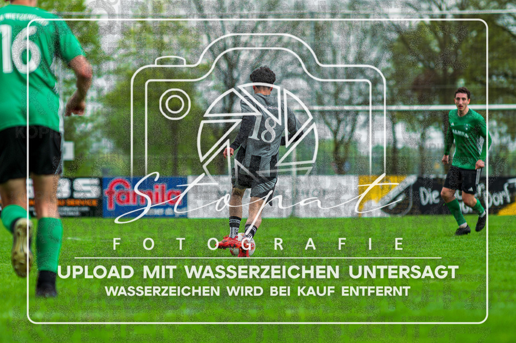 DZC_0943-Verbessert-RR | Nazar Genco (FG Fulde-Stellichte #18) beim Herren Kreisliga HK Spiel zwischen FG Fulde-Stellichte und TSV Wietzendorf im Fulder Zentralstadion, Fulde (Simon Paul Stopat) - Realisiert mit Pictrs.com