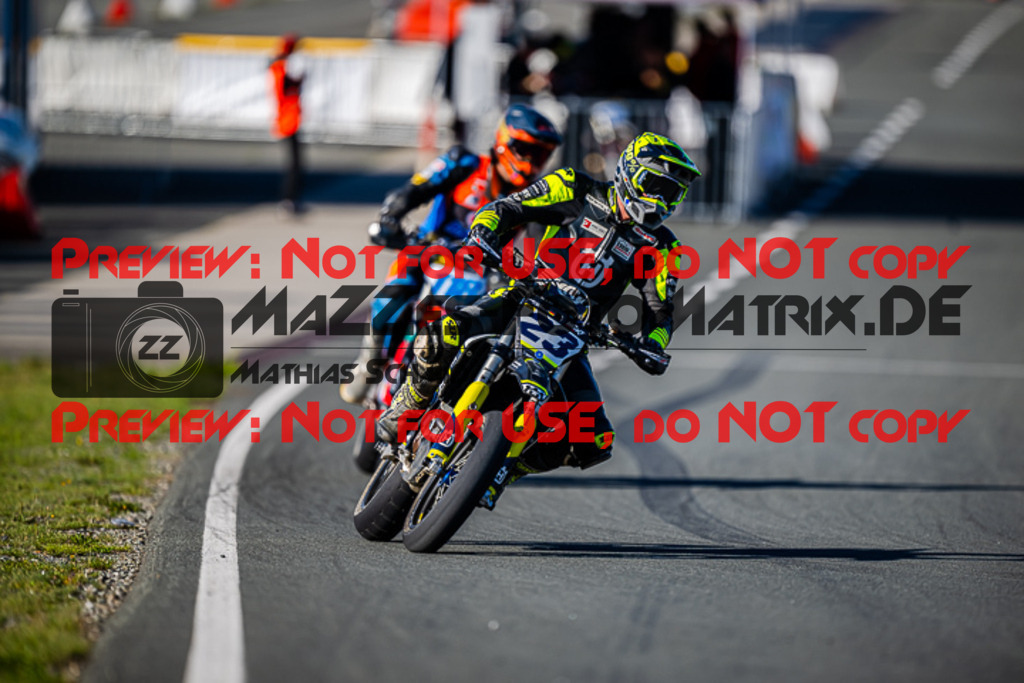 MaZZes_FotoMatrix_220903_9736 | S3