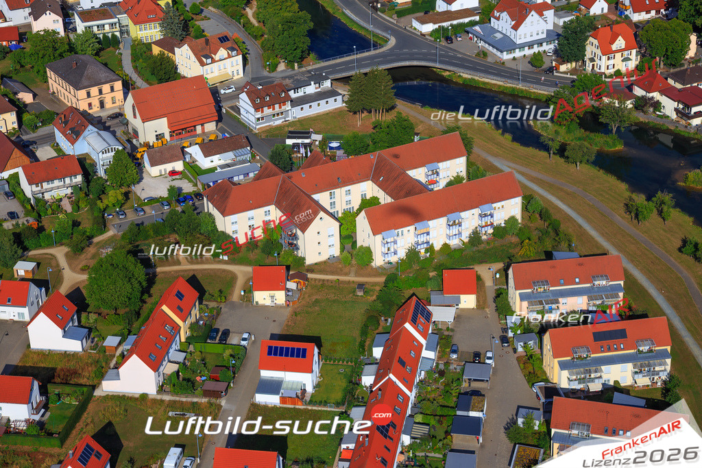 Die Luftaufnahme der Stadt Ebermannstadt wurde vom UL-Flugzeug heraus erstellt ( keine Drohne )- hohe Auflösung für beste Qualität