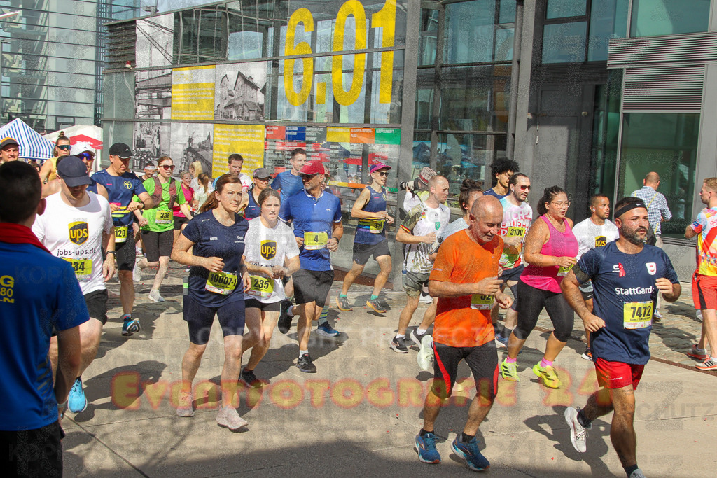 250920_1430_EV4_6988 | Sportfotografie im Rhein-Sieg Kreis, Köln, Bonn, NRW, Rheinland Pfalz, Hessen, etc. Unser Tätigkeitsfeld umfasst den Laufsport vom Volkslauf über den Marathon, Duathlon, Triathon bis zum Ultralauf wie Kölnpfad Ultra oder Schindertrail.