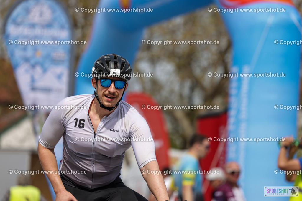 VJ__9895 | Neusiedlersee Radmarathon 2026@sportshot_your_pictrs #yourpictures#roadtowm2029 #nrm #neusiedlerseeradmarathon #neusiedlersee #neusiedlerseetourismus #burgenland #mörbisch #nrm26 #burgenlandtourismus #voglundco #poweredbyburgenlandtourismus #radsport #rad #marathon #ucigranfondo #visitburgenland #ucigranfondoworldseries