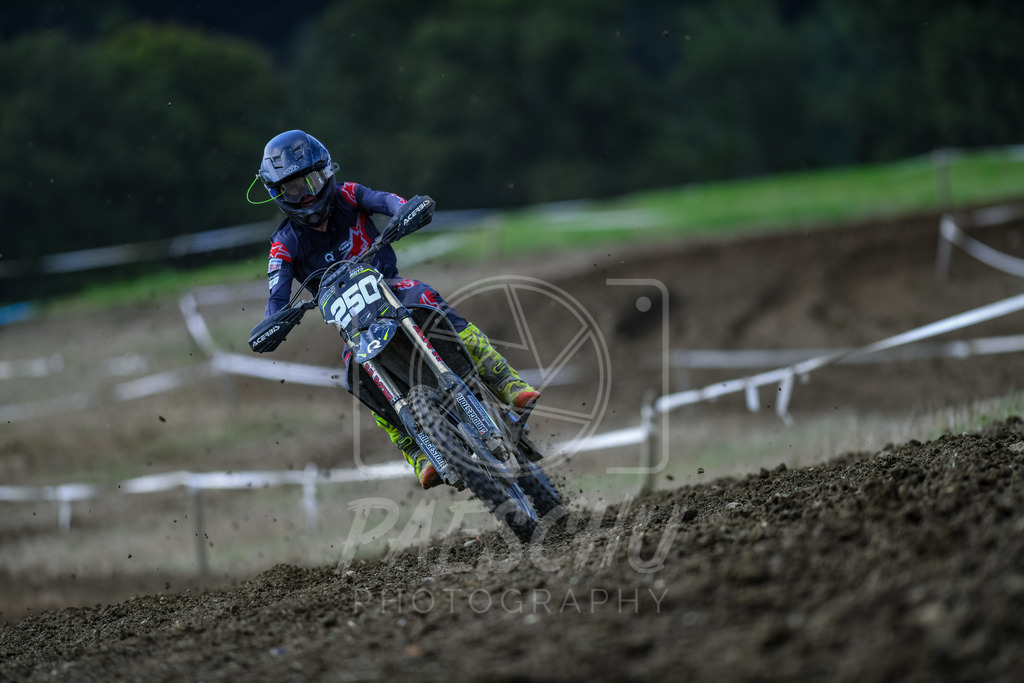 MX2 (371) | Paeschuphoto Shop - Wer nicht sucht der auch nicht findet.Ob Motocrossbilder oder von einem besuchtem Spiel, Hauptsache Action. - Realisiert mit Pictrs.com