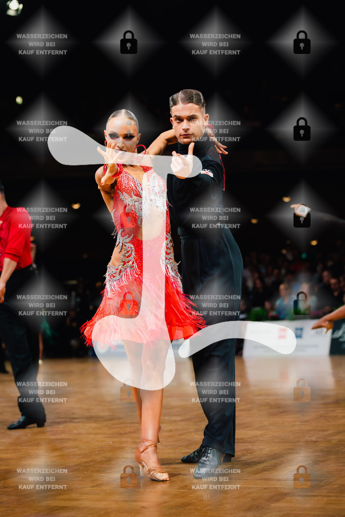 GOC 2025 - WDSF GrandSlam Latin 64-67th (183) Vlad-Alexandru Visan _ Khrystyna Shugurova (Germany)-2025-08-23-2723 | Webshop for digital downloads and prints of dance sport, event & show photographer Julian Link - Realisiert mit Pictrs.com