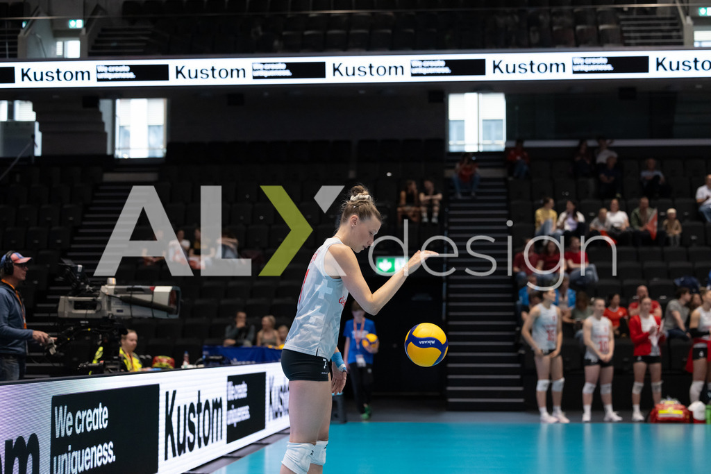 Georgia v Switzerland - CEV European League Women | KRIENS, SWITZERLAND - JUNE 12: MÉLINE PIERRET of Switzerland serve during the CEV European League match between Georgia and Switzerland at Pilatus Arena on June 12, 2026 in Kriens, Switzerland. - Realisiert mit Pictrs.com